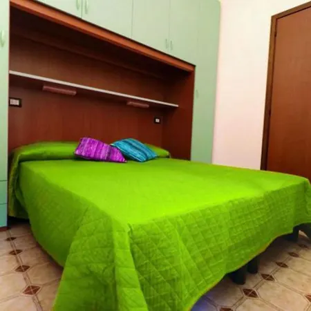 Apartment Colorful And Bright - Beahost *
