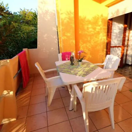 Colorful And Bright Apartment-beahost